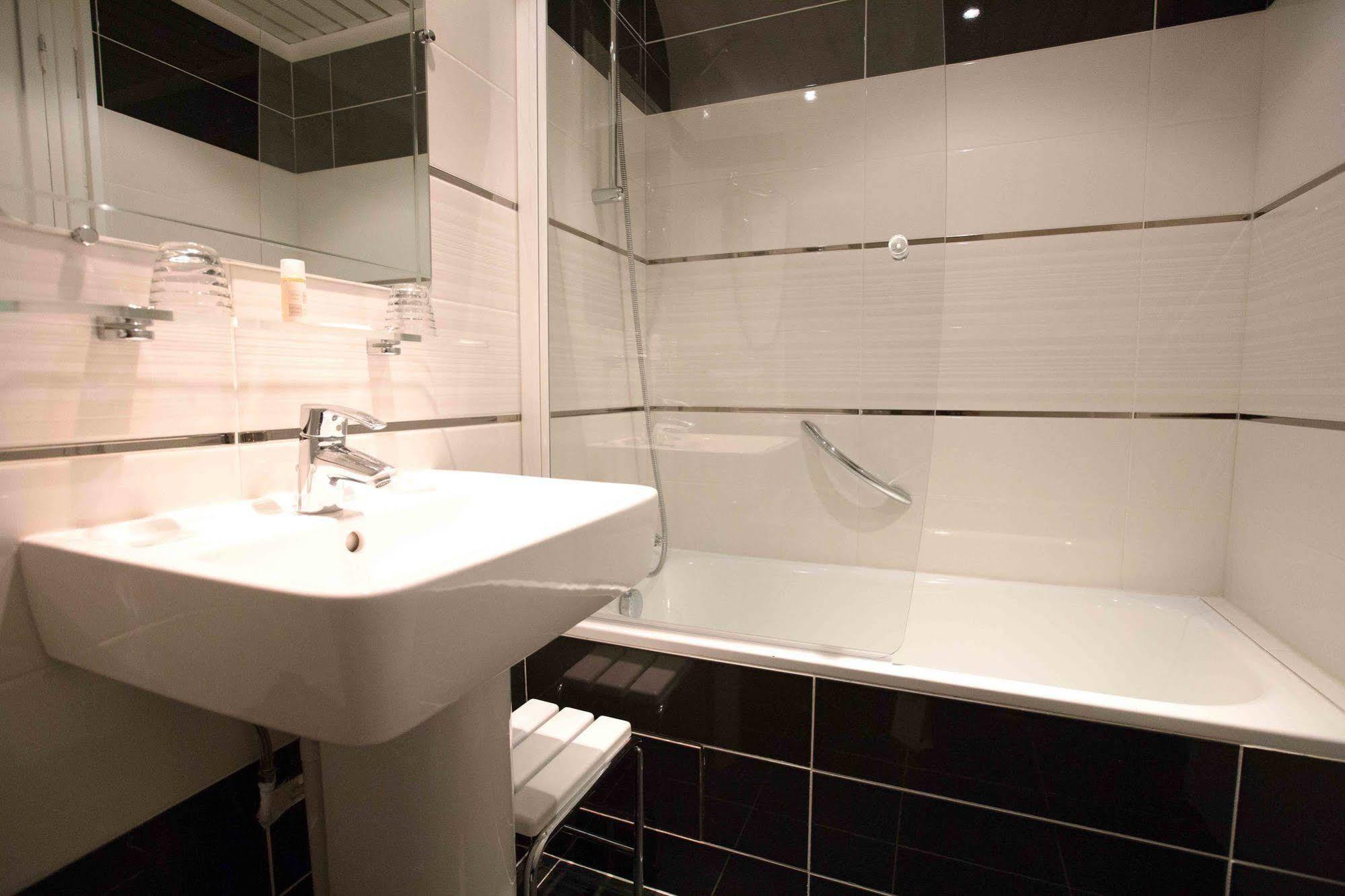 Korner Sorbonne Hotel 3*